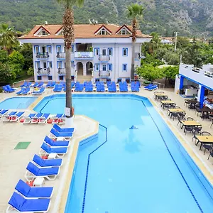 https://akdeniz-beach-hotel.aegeanhotels.net